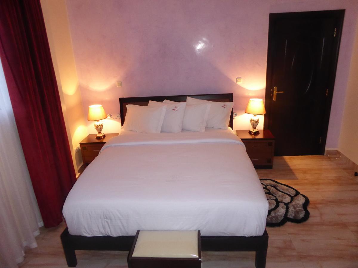 Safyad Hotel Yaoundé Kültér fotó